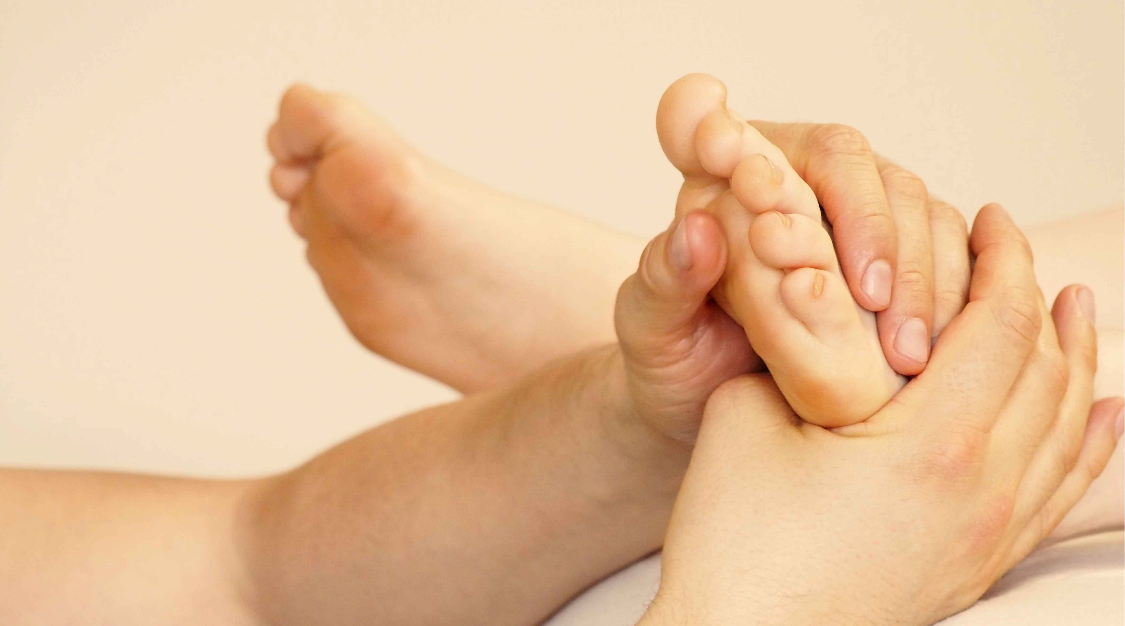 Ganzheitliche Massage Alexander Wehrli Fußmassage