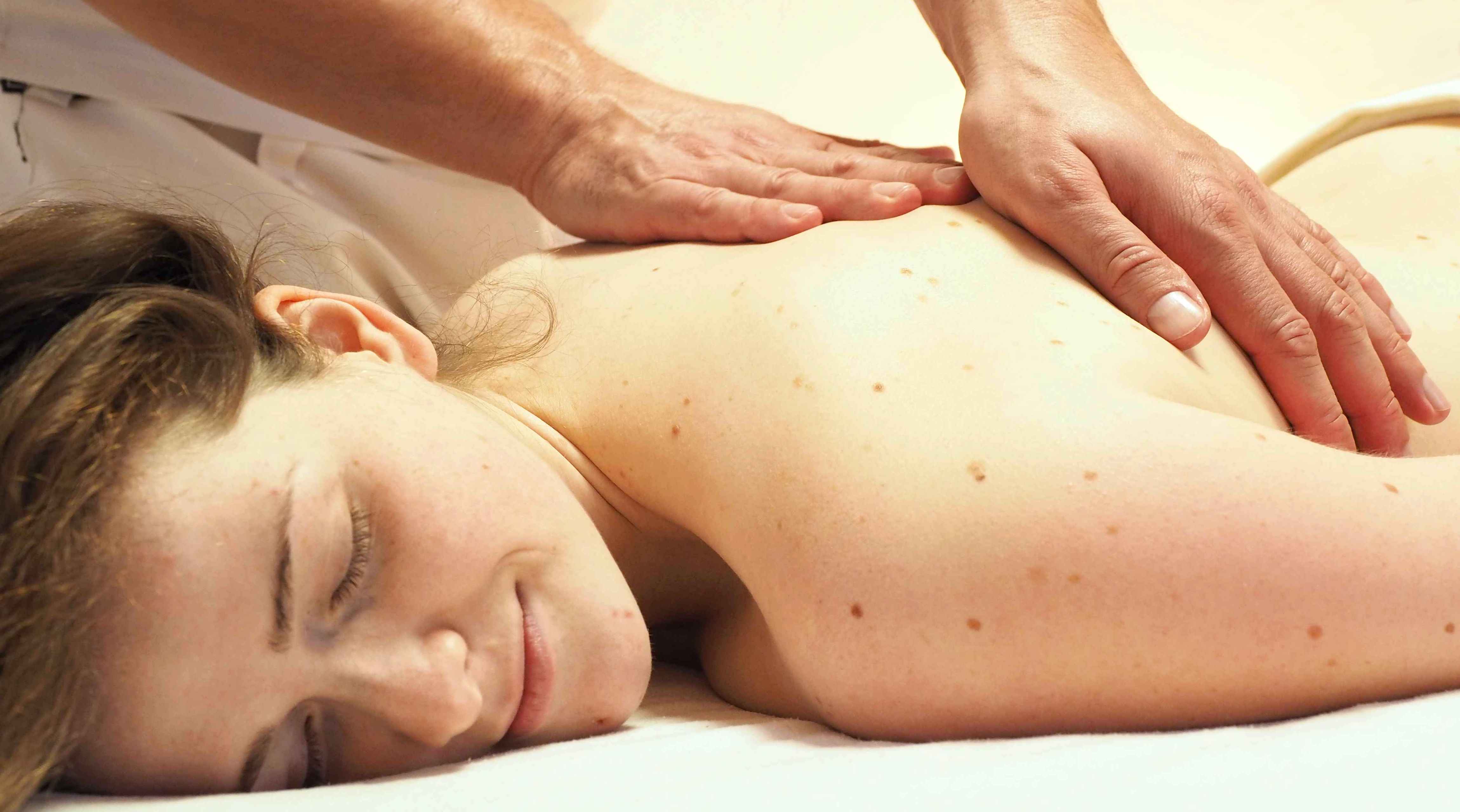 Ganzheitliche Massage Alexander Wehrli Ganzkörpermassage